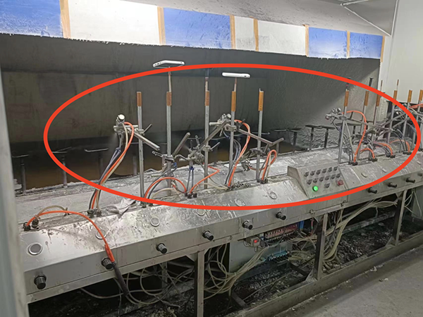 手機殼噴漆加工現場情況
